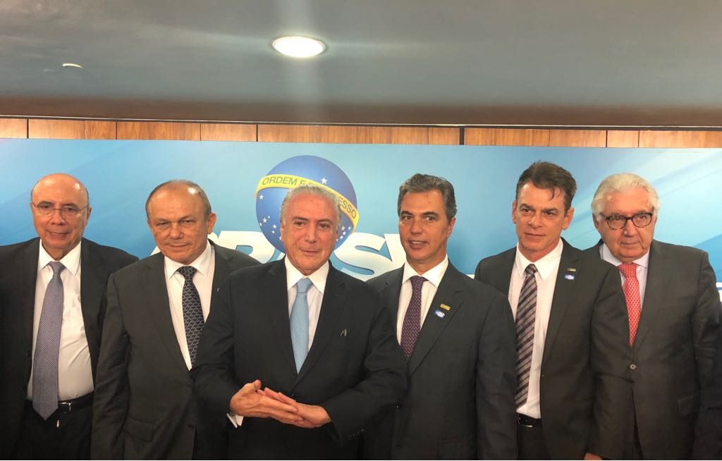 mai_talkshow_vetoRefis